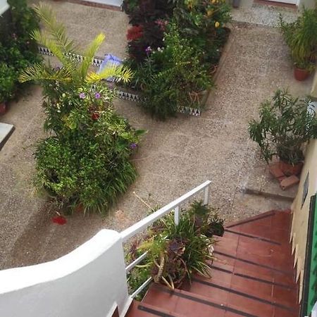 Apartamento con azotea privada para parejas y familias Conil De La Frontera Exterior foto