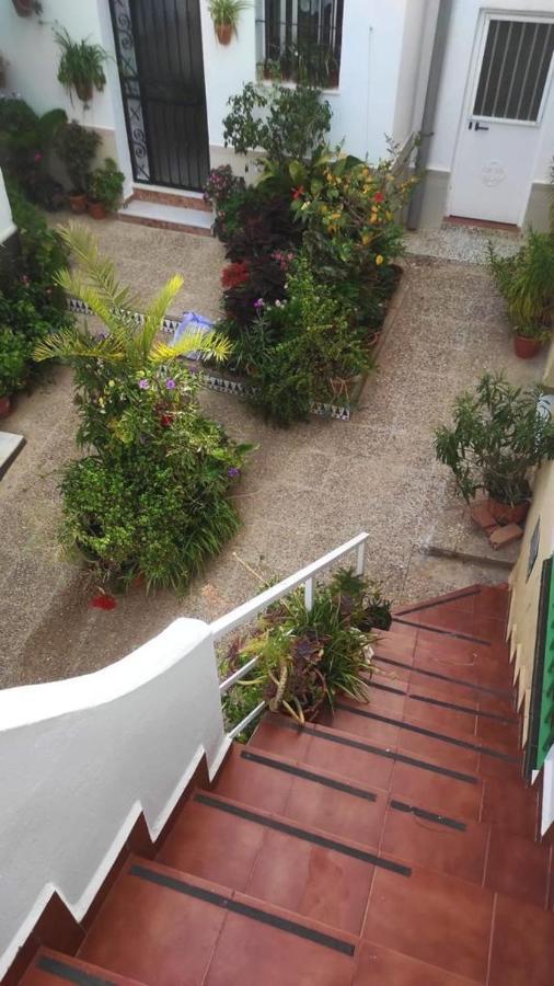 Apartamento con azotea privada para parejas y familias Conil De La Frontera Exterior foto